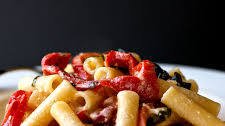 Pasta With Roasted Red Peppers and Goat Cheese Thumbnail