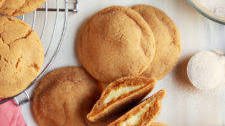 Cheesecake-Stuffed Snickerdoodles Thumbnail