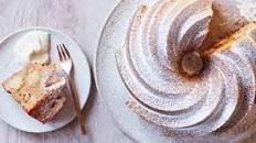 Festive-spiced apple bundt cake Thumbnail