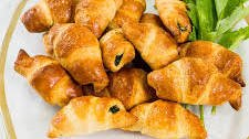 Spinach-Feta Crescents Thumbnail