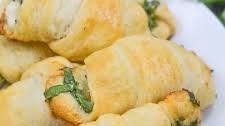 Feta and Spinach Crescent Rolls Thumbnail