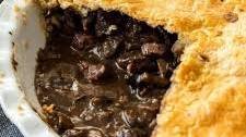 English Steak and Mushroom Pie Thumbnail