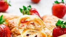 Strawberry Cheesecake Crescent Rolls Thumbnail