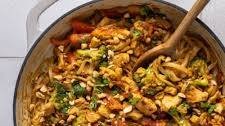 Peanut Chicken Stir Fry With Noodles Thumbnail