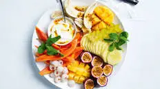 Tropical fruit platter Thumbnail