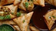 Vegetable Samosas (Grandma's recipe) Thumbnail