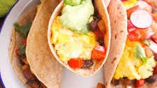 Quick Veggie Breakfast Tacos with Avocado Crema Thumbnail