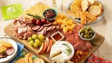 How to Make the Best Charcuterie Board Thumbnail