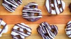 Chocolate-Covered Pretzels Thumbnail