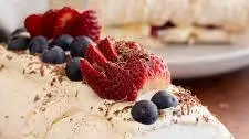 The BEST Pavlova Roll - Easy Meringue Roulade Thumbnail