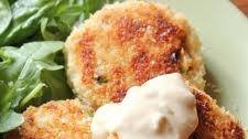 Recipe: Crab Cakes with Easy Rémoulade Thumbnail