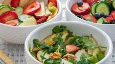 3 YUMMY FRUIT AND VEGETABLE SALADS Thumbnail