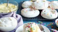 Mini Birthday Cake Pavlovas Thumbnail