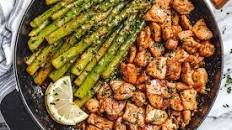 Garlic Butter Chicken Bites with Lemon Asparagus Thumbnail