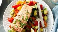 Simple Grilled Salmon & Vegetables Thumbnail