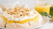 Lemon Curd Pavlova Thumbnail