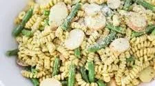 Pesto Pasta with Potatoes and Green Beans Thumbnail