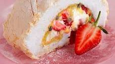 Strawberry and passion fruit meringue roulade Thumbnail