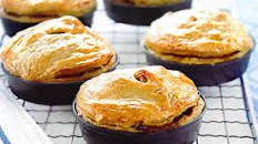 Thai red curry beef pies Thumbnail