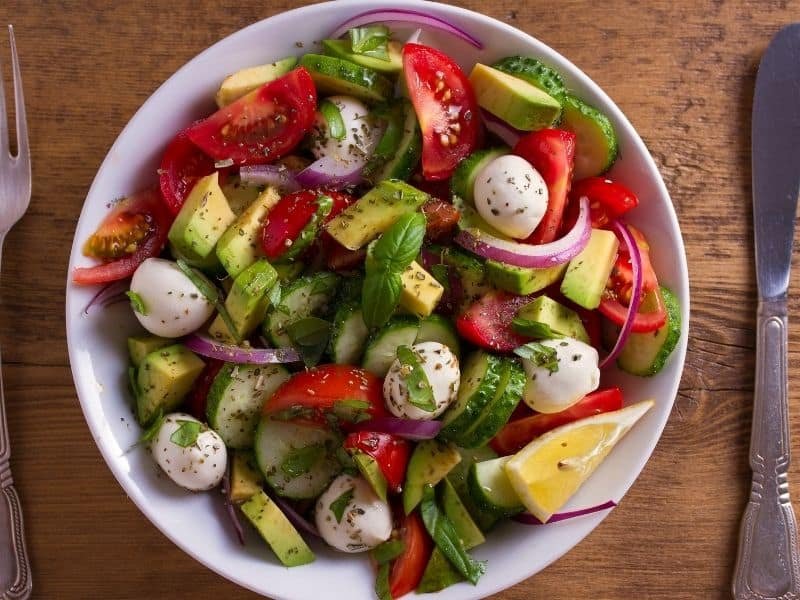 avocado tomato cucumber salad