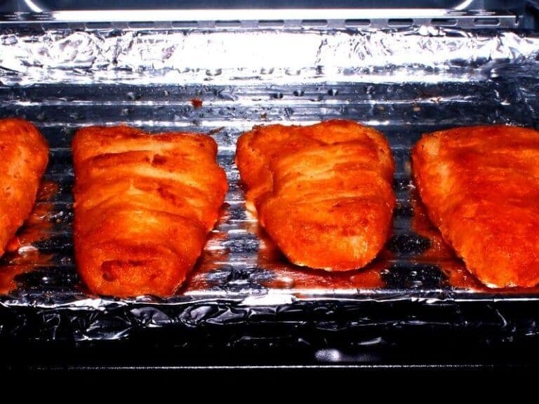 How to Broil Salmon in a Toaster Oven (Quick & Easy)