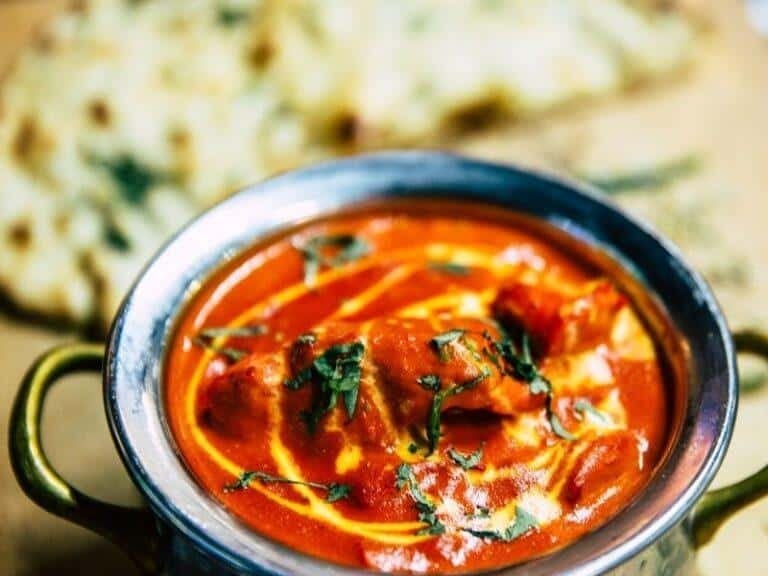 how to eat butter chicken with naan