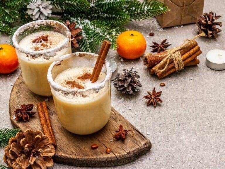 What Goes with Eggnog? A Perfect Holiday Treat