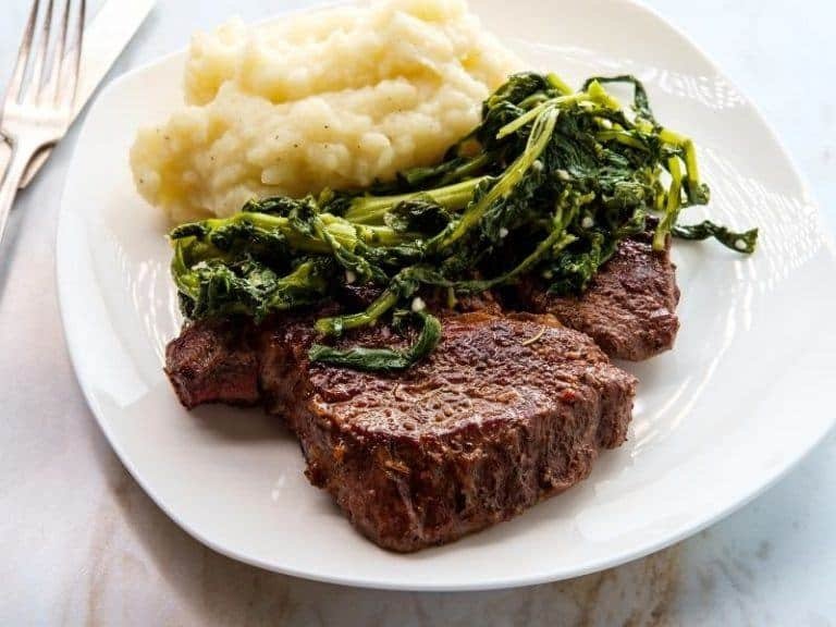 What to Serve with Mashed Potatoes? (Main and Side Dish, Meat or