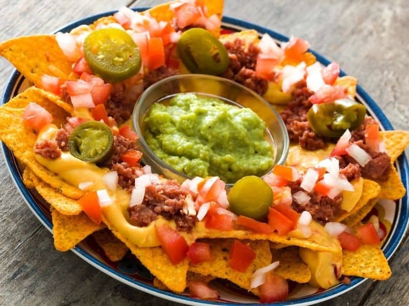 nachos guacamole