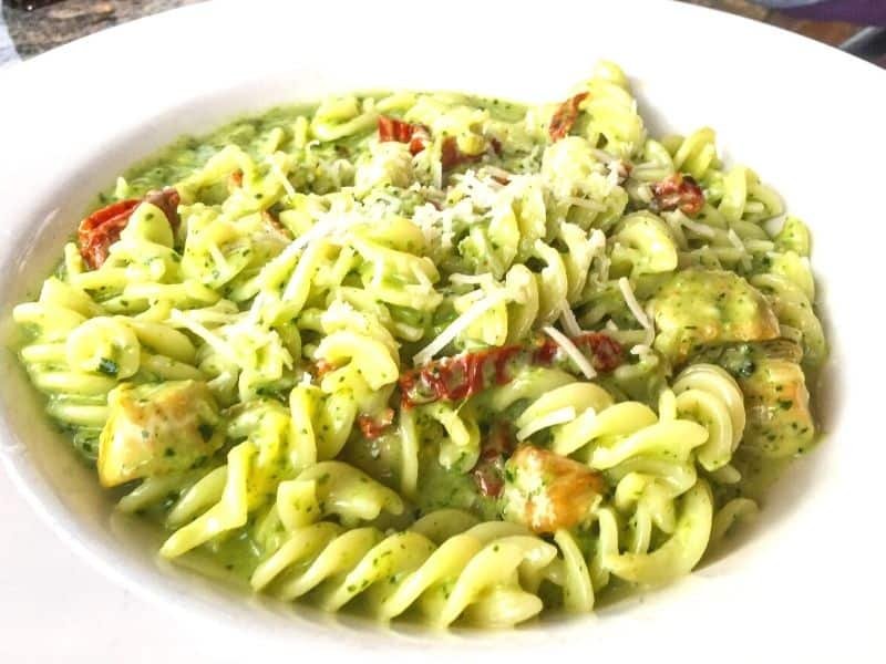 what-meat-goes-with-pesto-pasta-5-choices