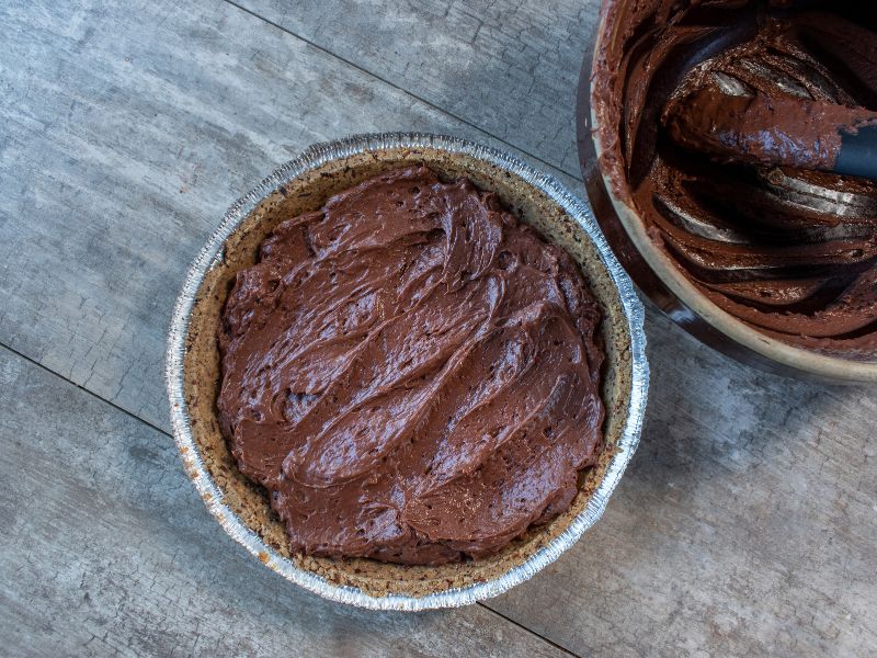 To Freeze or Not to Freeze: The Ultimate Chocolate Pudding Pie Dilemma
