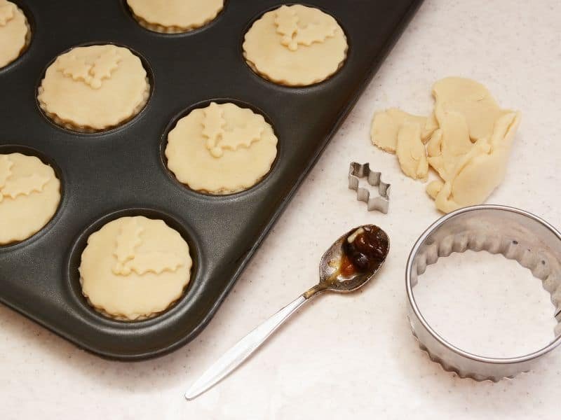 Easy Mince Pie Recipe With Ready Made Pastry With 2 Ingredients 