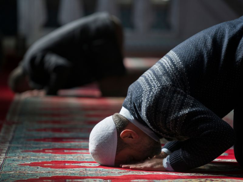 how to pray isha namaz when travelling