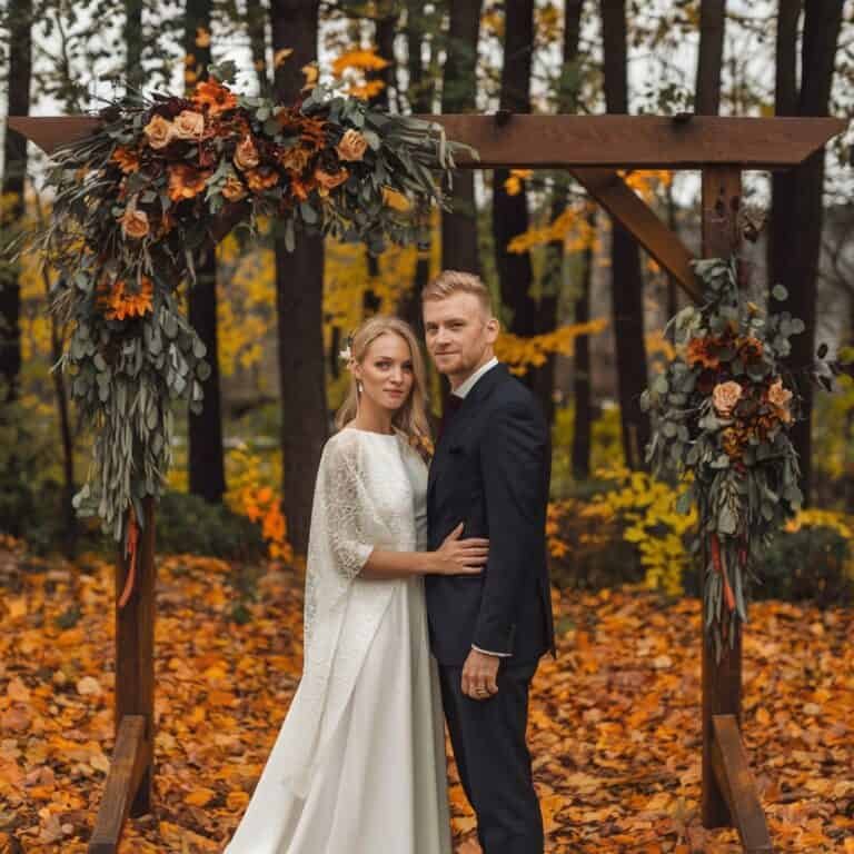 10 Stunning Autumn Wedding Ideas You’ll Love - ostrali.com